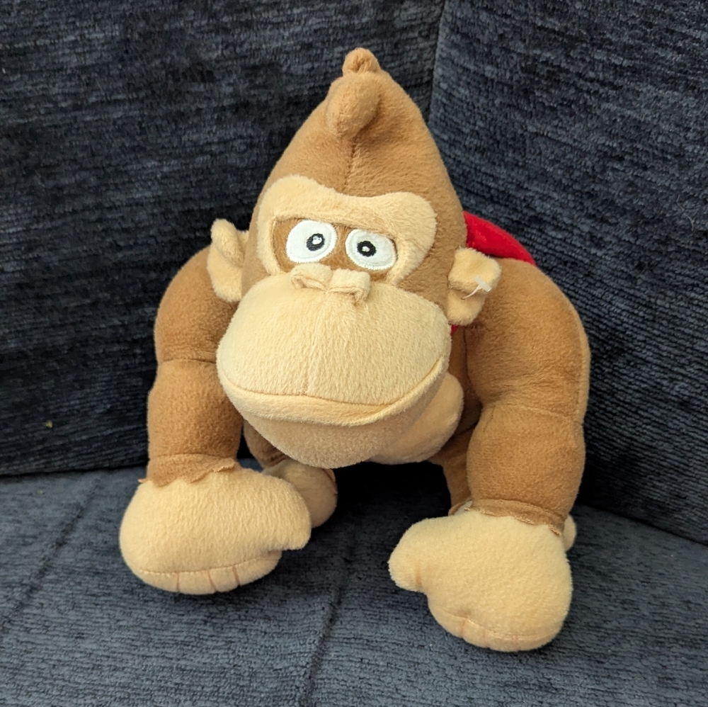2016 Nintendo Donkey Kong Plush — Brown and Tan with Red Cape